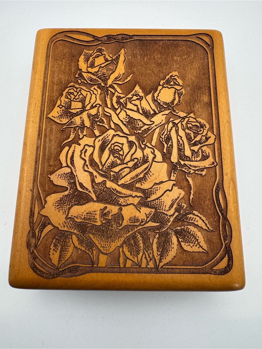 Vintage Wooden Hand Crafted Floral Design Jewelry Trinket Box Lined Made In USA